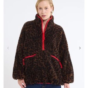 Rumored sun valley Sherpa NWT size S/M
